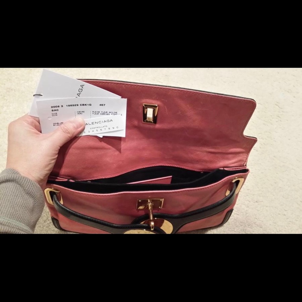 🔥⚡️🔥⬇️ Balenciaga Leather Clutch - Picture 2 of 4